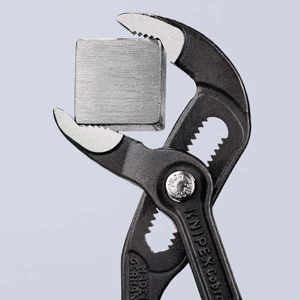180mm Cobra Hightech Water Pump Pliers