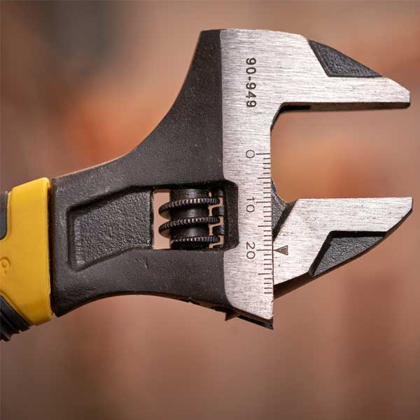 MaxSteel Adjustable Wrench 250mm - 35mm Jaw Capacity