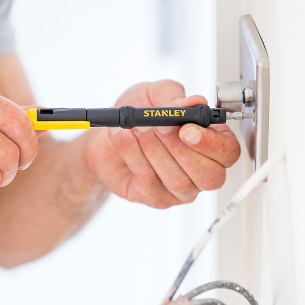 Stanley 66-344M 4-in-1 Pocket Screwdriver